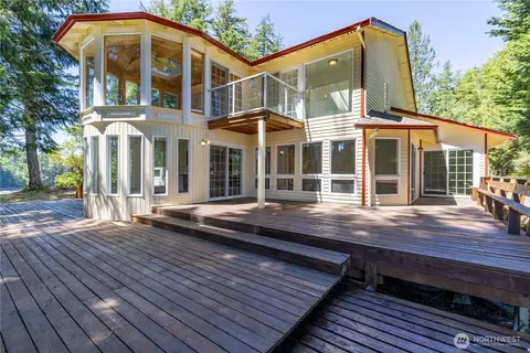 121 SEmerald Dr, Shelton, WA 98584