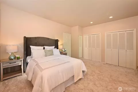Bedroom - 3764 W Commodore Way, Seattle, WA 98199 photo 2 of 5