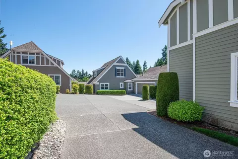 Exterior - 16330 18th Dr SE, Mill Creek, WA 98012 photo 8 of 12