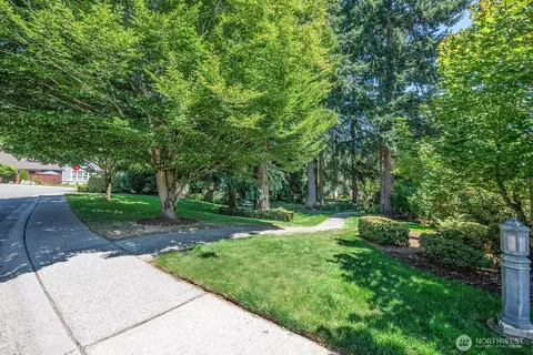 Exterior - 16330 18th Dr SE, Mill Creek, WA 98012 photo 10 of 12