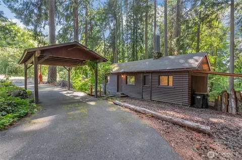 4715 NE Boston Harbor Rd, Olympia, WA 98506