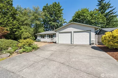 13706 SE 172nd St, Renton, WA 98058