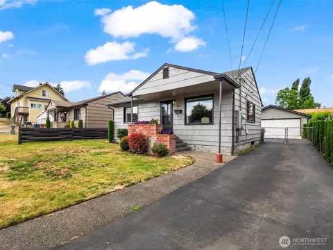 1517 S 54th St, Tacoma, WA 98408