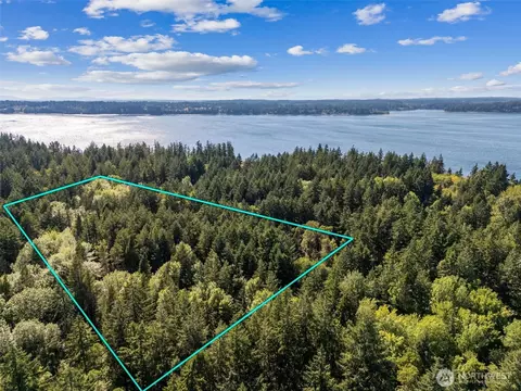 8010 Otso Pt Rd, Anderson Island, WA 98303