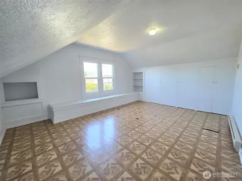 Bedroom - 321 12th St, Raymond, WA 98577 photo 3 of 4