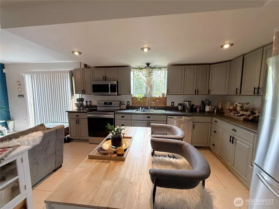 Kitchen - 101 Sand Dune Ave NW, Ocean Shores, WA 98569 photo 3 of 5