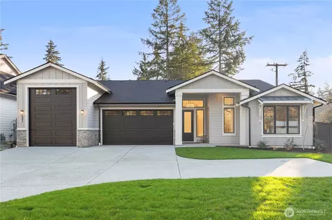 541 SW 366th St, Federal Way, WA 98023