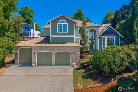 23013 SE 249th Pl, Maple Valley, WA 98038