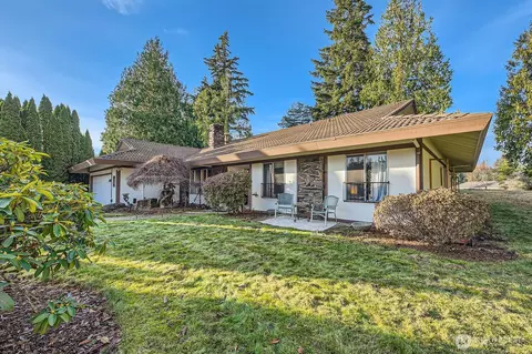 17105 146th Ave SE, Renton, WA 98058