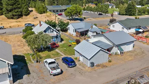 716 E Third St, Cle Elum, WA 98922 photo 33