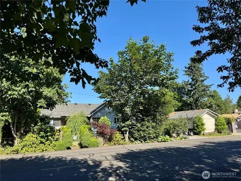 1203 Davis Ave, Enumclaw, WA 98022