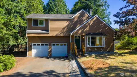2130 NEdwin Ct, Poulsbo, WA 98370