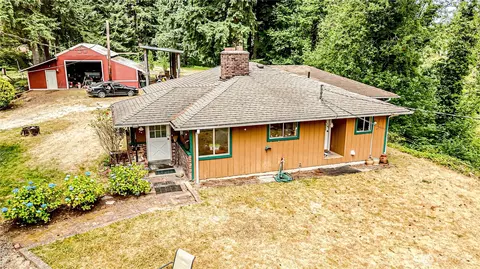 Exterior - 18612 51st Ave SE, Bothell, WA 98012 photo 2 of 10