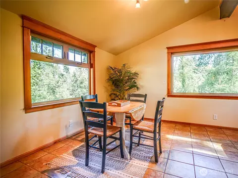 Dining - 18612 51st Ave SE, Bothell, WA 98012 photo 1 of 2
