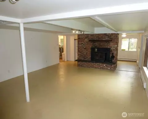 Living - 18612 51st Ave SE, Bothell, WA 98012 photo 3 of 4