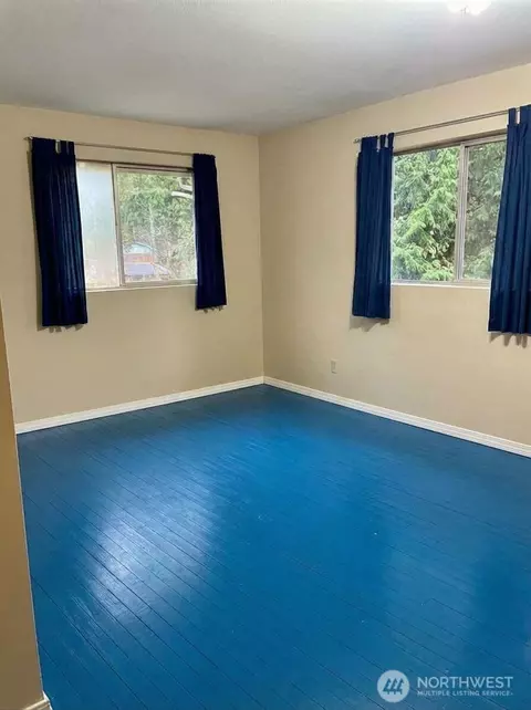 Bedroom - 18612 51st Ave SE, Bothell, WA 98012 photo 5 of 6