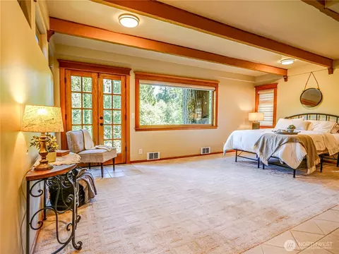 Bedroom - 18612 51st Ave SE, Bothell, WA 98012 photo 1 of 6