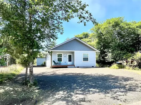 857 Vagabond Ave SW, Ocean Shores, WA 98569