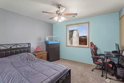 Bedroom - 807 Millenium Ave, Moxee, WA 98936 photo 3 of 6