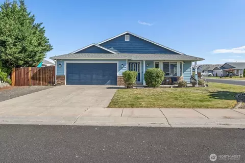 807 Millenium Ave, Moxee, WA 98936