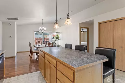 Kitchen - 807 Millenium Ave, Moxee, WA 98936 photo 2 of 5