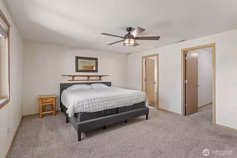 Bedroom - 807 Millenium Ave, Moxee, WA 98936 photo 2 of 6