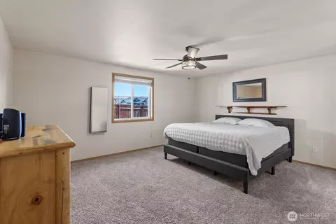 Bedroom - 807 Millenium Ave, Moxee, WA 98936 photo 1 of 6