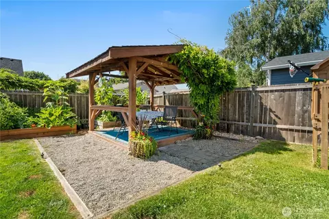Exterior - 5404 Parker Rd E, Sumner, WA 98390 photo 4 of 6
