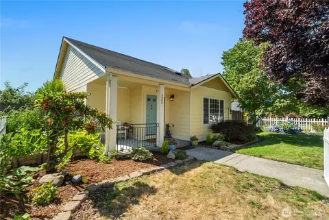Exterior - 5404 Parker Rd E, Sumner, WA 98390 photo 2 of 6