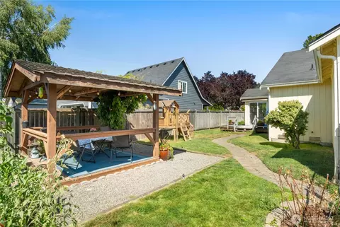 Exterior - 5404 Parker Rd E, Sumner, WA 98390 photo 3 of 6