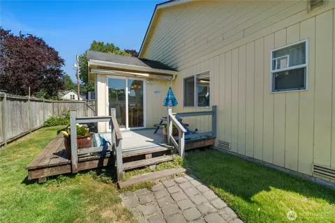 Exterior - 5404 Parker Rd E, Sumner, WA 98390 photo 5 of 6