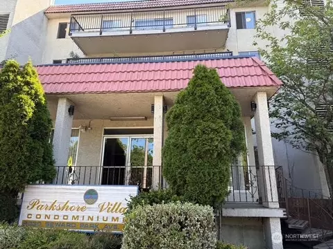 9030 Seward Park Ave S #500, Seattle, WA 98118