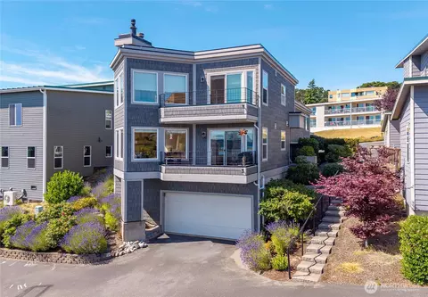 1771 SE 10th Ave #D101, Oak Harbor, WA 98277