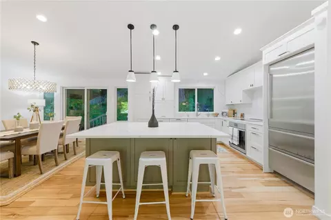 Kitchen - 20911 30th Dr SE, Bothell, WA 98021 photo 3 of 4