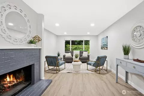 506 S 321st St #1B, Federal Way, WA 98003