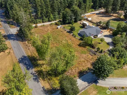 11804 214th St E, Graham, WA 98338