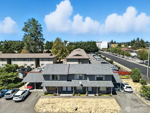 1738 S 82nd St, Tacoma, WA 98408