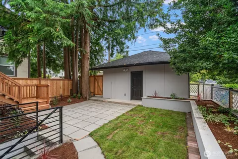 321 17th Ave E, Seattle, WA 98112 photo 29