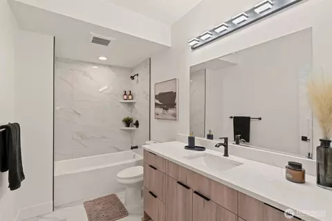 321 17th Ave E, Seattle, WA 98112 photo 13