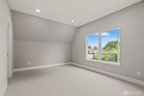 321 17th Ave E, Seattle, WA 98112 photo 24