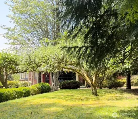 705 NW 120th St, Seattle, WA 98177