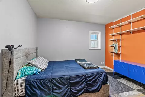 Bedroom - 527 25th Ave, Longview, WA 98632 photo 5 of 5