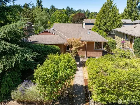 9743 46th Ave NE, Seattle, WA 98115