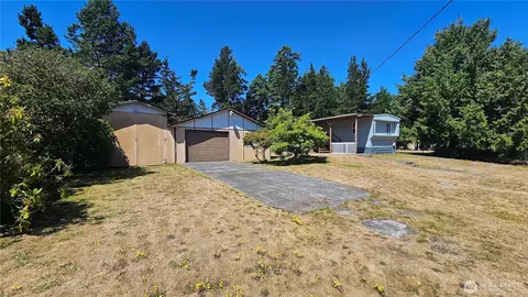 29809 M Pl, Ocean Park, WA 98640