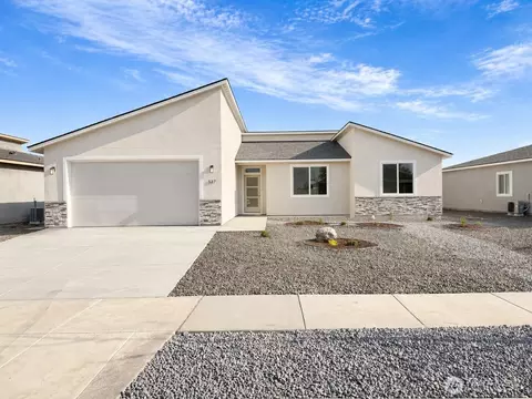 527 S Dorsing St, Moses Lake, WA 98837