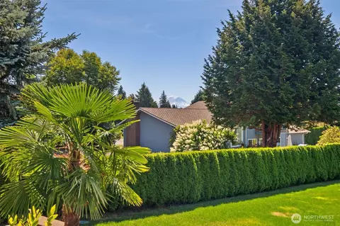 13835 SE 241st St, Kent, WA 98042