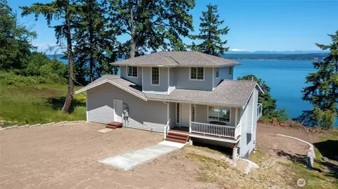 40 K Beach Way, Everett, WA 98206
