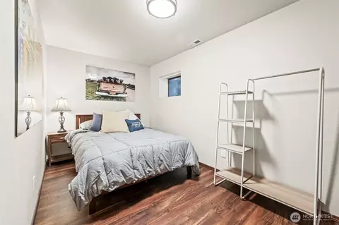 Bedroom - 2211 E Mason Lake Dr E, Grapeview, WA 98546 photo 3 of 4
