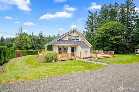 8926 Lakewood Rd, Stanwood, WA 98292