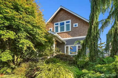 707 N 83rd St, Seattle, WA 98103